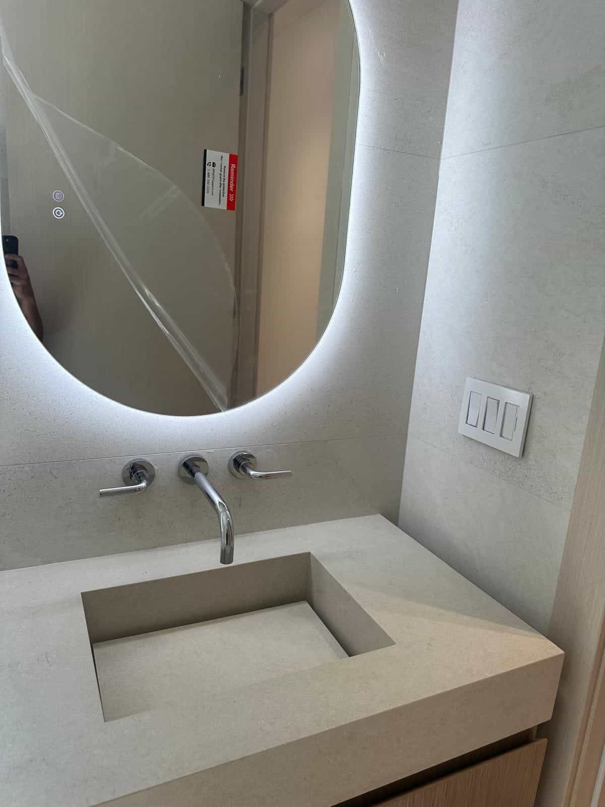 Before and after of a Bathroom remodeling by a plumber in Medley